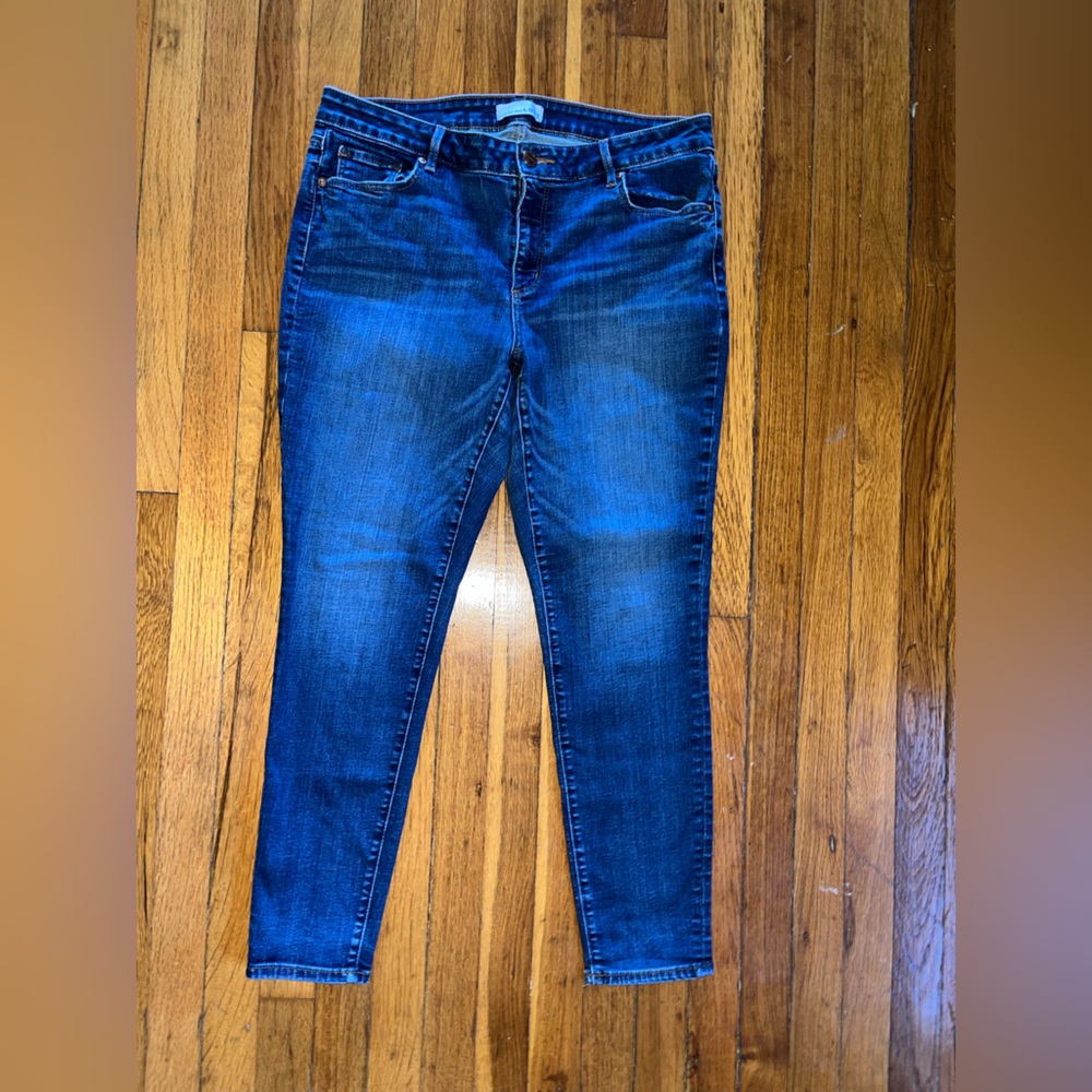 LOFT Jeans curvy skinny high rise size 14/32 medium wash. Nice jeans flattering